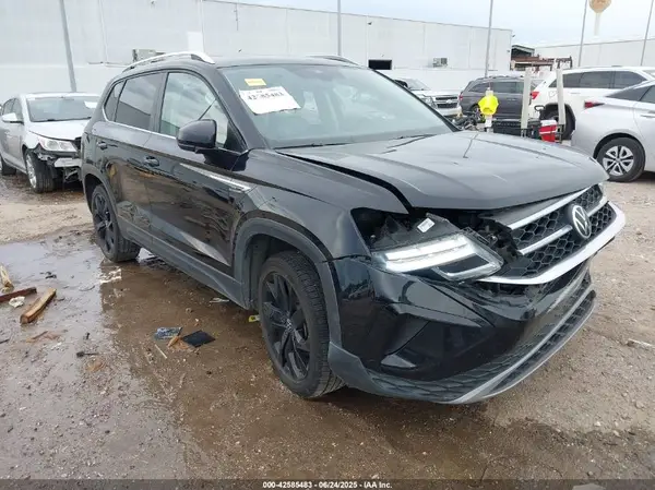 3VV1X7B21NM008881 2022 VOLKSWAGEN TAOS - Image 1