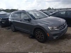 3VV2B7AX0JM017808 2018 VOLKSWAGEN TIGUAN
