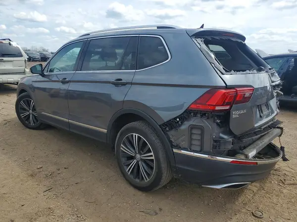3VV2B7AX0JM030669 2018 VOLKSWAGEN TIGUAN - Image 2