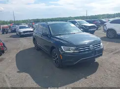 3VV2B7AX0JM047200 2018 VOLKSWAGEN TIGUAN