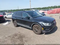 3VV2B7AX0JM050758 2018 VOLKSWAGEN TIGUAN