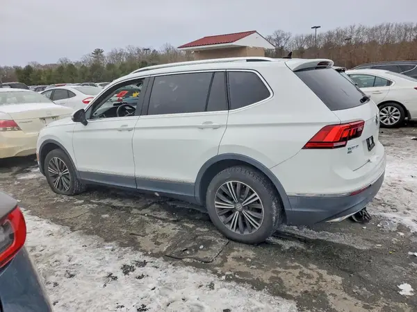 3VV2B7AX0JM052672 2018 VOLKSWAGEN TIGUAN - Image 2