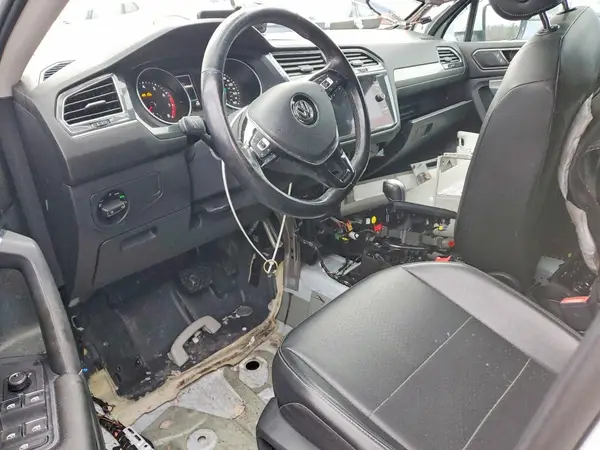 3VV2B7AX0JM052672 2018 VOLKSWAGEN TIGUAN - Image 8