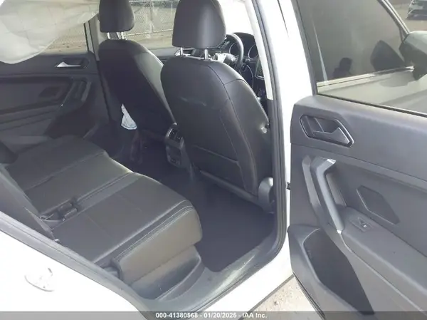 3VV2B7AX0JM052767 2018 VOLKSWAGEN TIGUAN - Image 8