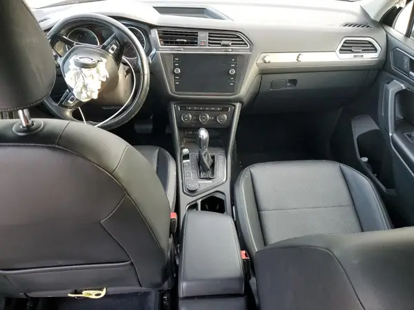 3VV2B7AX0JM060769 2018 VOLKSWAGEN TIGUAN - Image 8
