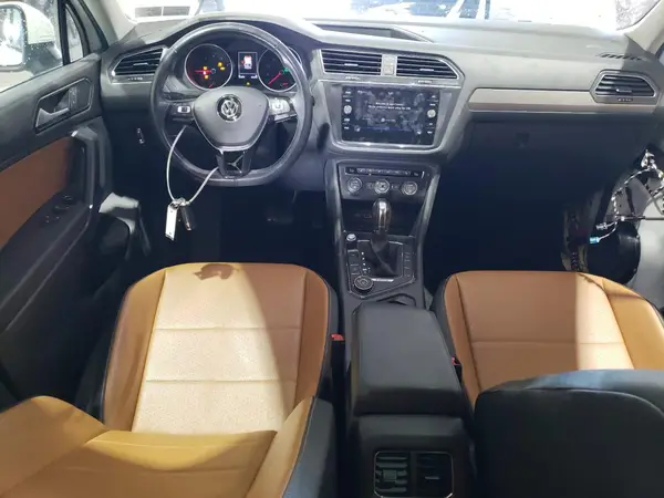 3VV2B7AX0JM063378 2018 VOLKSWAGEN TIGUAN - Image 8
