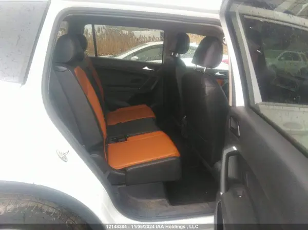 3VV2B7AX0JM067141 2018 VOLKSWAGEN TIGUAN - Image 8