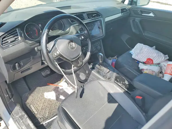 3VV2B7AX0JM072498 2018 VOLKSWAGEN TIGUAN - Image 8