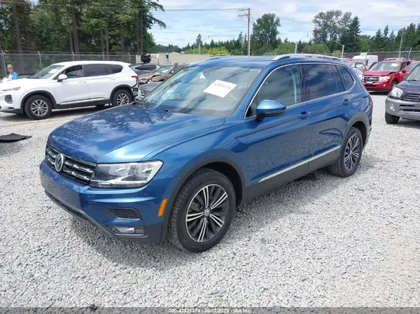3VV2B7AX0JM073361 2018 VOLKSWAGEN TIGUAN - Image 2