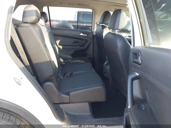 3VV2B7AX0JM096218 2018 VOLKSWAGEN TIGUAN - Image 8
