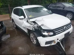 3VV2B7AX0JM096512 2018 VOLKSWAGEN TIGUAN