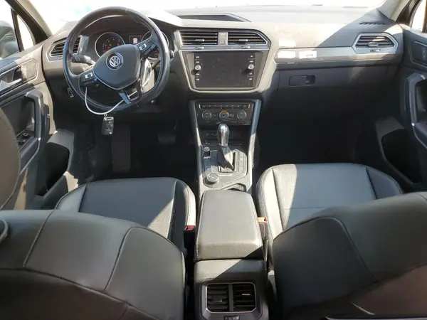 3VV2B7AX0JM113714 2018 VOLKSWAGEN TIGUAN - Image 8
