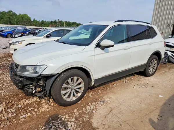 3VV2B7AX0JM131274 2018 VOLKSWAGEN TIGUAN - Image 1