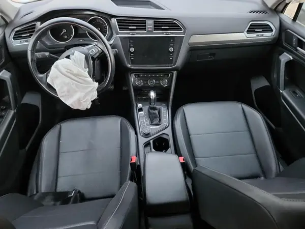 3VV2B7AX0JM132974 2018 VOLKSWAGEN TIGUAN - Image 8