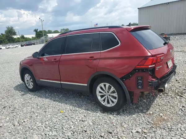 3VV2B7AX0JM134658 2018 VOLKSWAGEN TIGUAN - Image 2