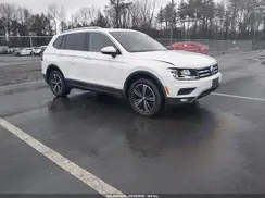 3VV2B7AX0JM144588 2018 VOLKSWAGEN TIGUAN