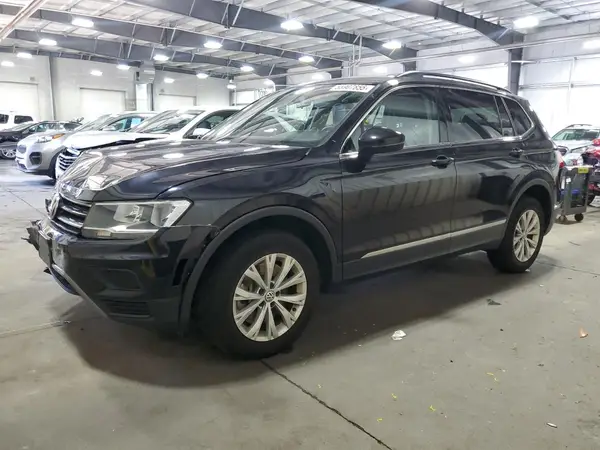 3VV2B7AX0JM151444 2018 VOLKSWAGEN TIGUAN - Image 1