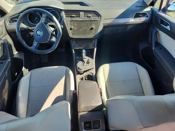 3VV2B7AX0JM178062 2018 VOLKSWAGEN TIGUAN - Image 8