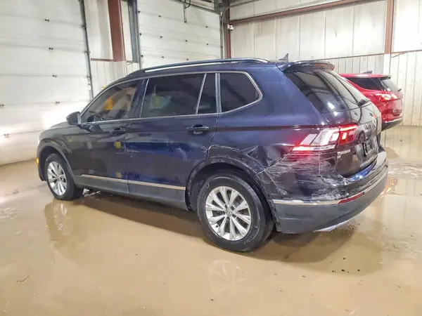3VV2B7AX0JM180961 2018 VOLKSWAGEN TIGUAN - Image 2