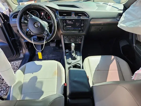 3VV2B7AX0JM184377 2018 VOLKSWAGEN TIGUAN - Image 8