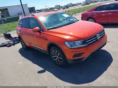 3VV2B7AX0JM200366 2018 VOLKSWAGEN TIGUAN