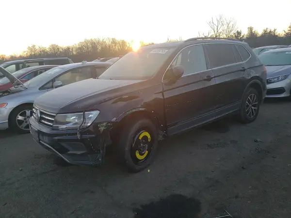 3VV2B7AX0KM005529 2019 VOLKSWAGEN TIGUAN - Image 1