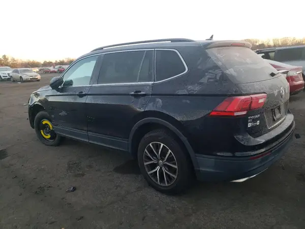 3VV2B7AX0KM005529 2019 VOLKSWAGEN TIGUAN - Image 2