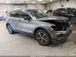 3VV2B7AX0KM017082 2019 VOLKSWAGEN TIGUAN