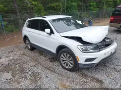 3VV2B7AX0KM025621 2019 VOLKSWAGEN TIGUAN