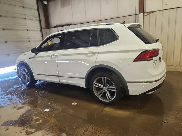 3VV2B7AX0KM030771 2019 VOLKSWAGEN TIGUAN - Image 2