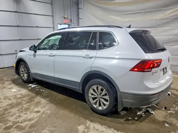 3VV2B7AX0KM052821 2019 VOLKSWAGEN TIGUAN - Image 2