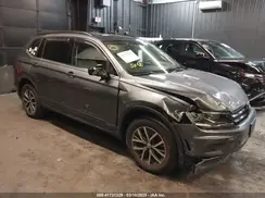 3VV2B7AX0KM054469 2019 VOLKSWAGEN TIGUAN