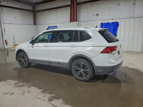 3VV2B7AX0KM060210 2019 VOLKSWAGEN TIGUAN - Image 2