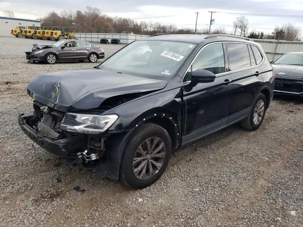 3VV2B7AX0KM070428 2019 VOLKSWAGEN TIGUAN - Image 1