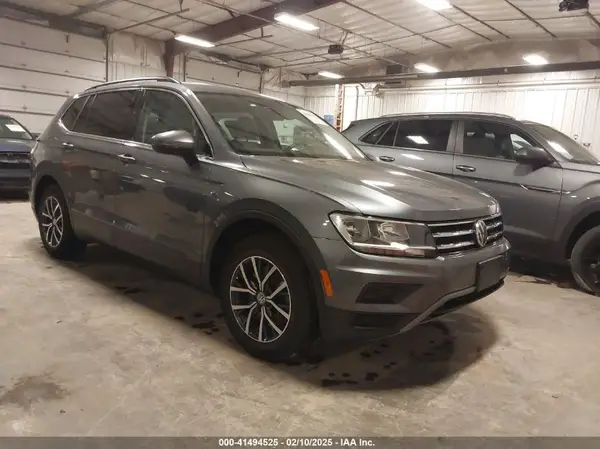 3VV2B7AX0KM072308 2019 VOLKSWAGEN TIGUAN - Image 1