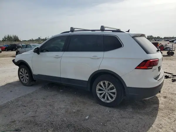 3VV2B7AX0KM079680 2019 VOLKSWAGEN TIGUAN - Image 2