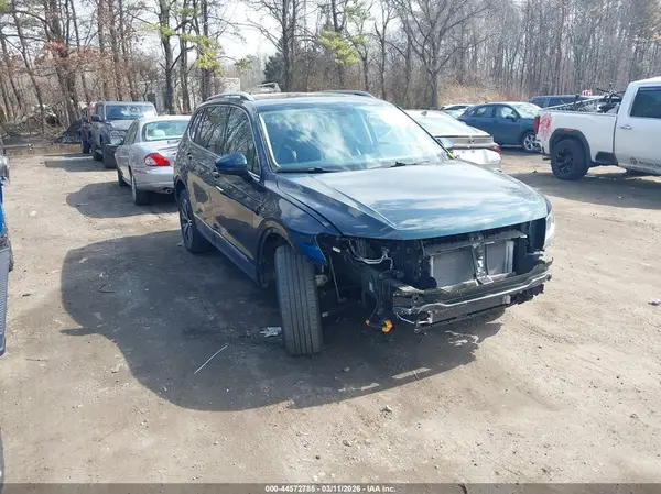3VV2B7AX0KM092915 2019 VOLKSWAGEN TIGUAN - Image 1