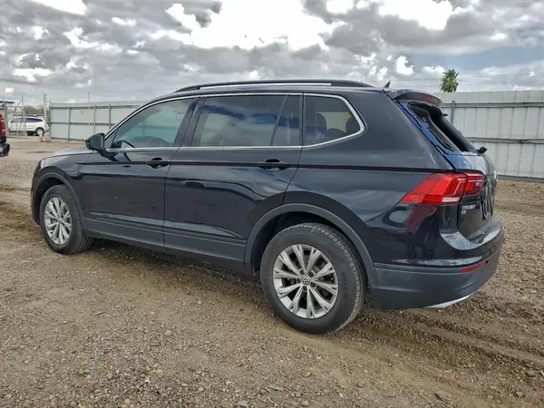 3VV2B7AX0KM099623 2019 VOLKSWAGEN TIGUAN - Image 2