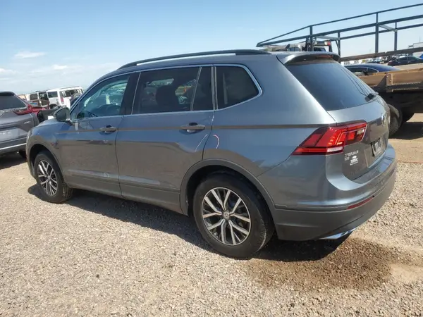 3VV2B7AX0KM134919 2019 VOLKSWAGEN TIGUAN - Image 2