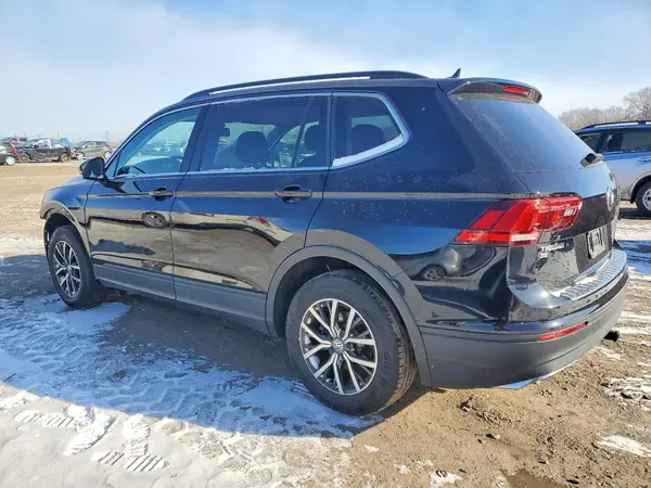 3VV2B7AX0KM142079 2019 VOLKSWAGEN TIGUAN - Image 2