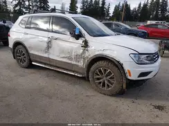 3VV2B7AX0KM142762 2019 VOLKSWAGEN TIGUAN