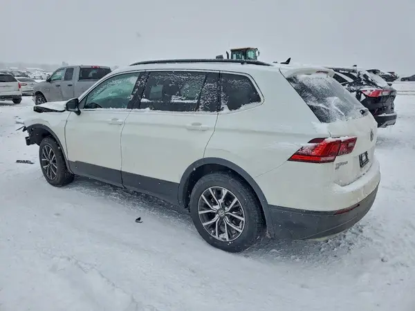 3VV2B7AX0KM151445 2019 VOLKSWAGEN TIGUAN - Image 2