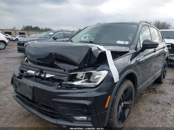 3VV2B7AX0KM165331 2019 VOLKSWAGEN TIGUAN - Image 2
