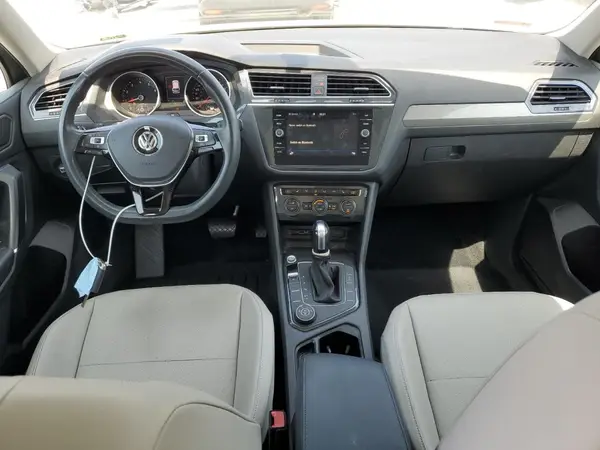 3VV2B7AX0LM025734 2020 VOLKSWAGEN TIGUAN - Image 8