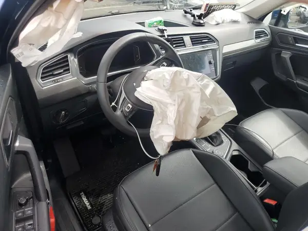 3VV2B7AX0LM029878 2020 VOLKSWAGEN TIGUAN - Image 8