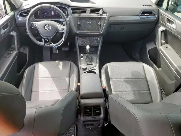 3VV2B7AX0LM060645 2020 VOLKSWAGEN TIGUAN - Image 8