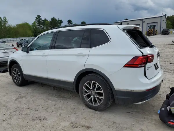 3VV2B7AX0LM074013 2020 VOLKSWAGEN TIGUAN - Image 2