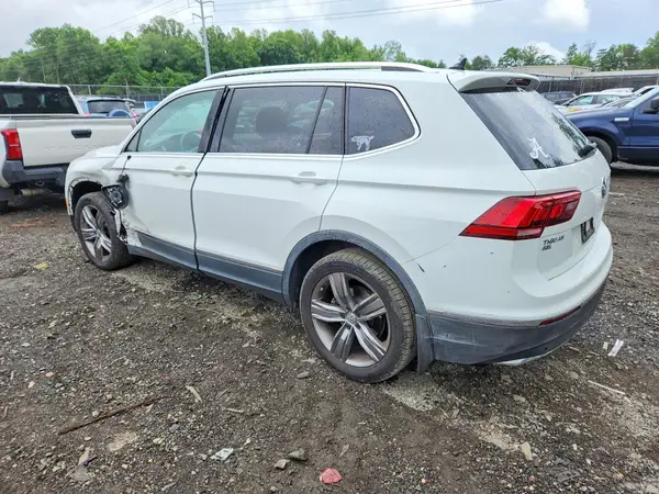 3VV2B7AX0LM083892 2020 VOLKSWAGEN TIGUAN - Image 2