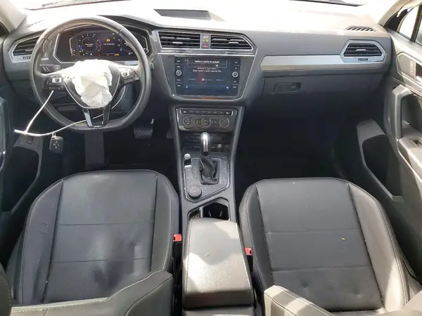 3VV2B7AX0LM084556 2020 VOLKSWAGEN TIGUAN - Image 8