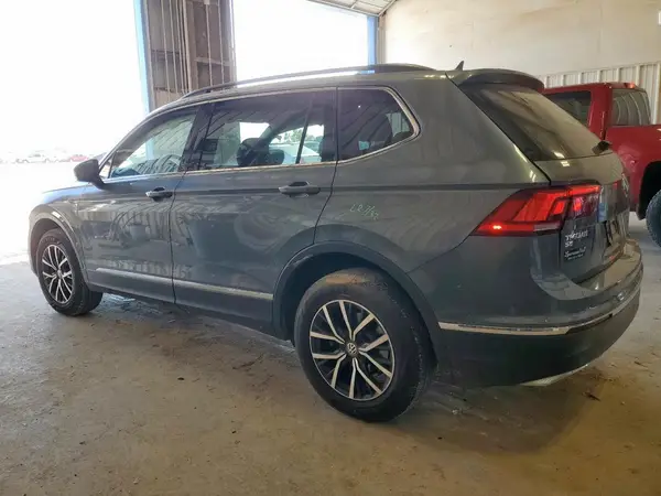3VV2B7AX0LM103610 2020 VOLKSWAGEN TIGUAN - Image 2